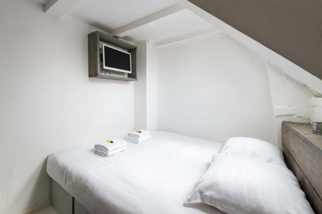 Two Bedroom Apartment In Historic Canalhouse From 1618 - City Centre Amesterdão Exterior foto
