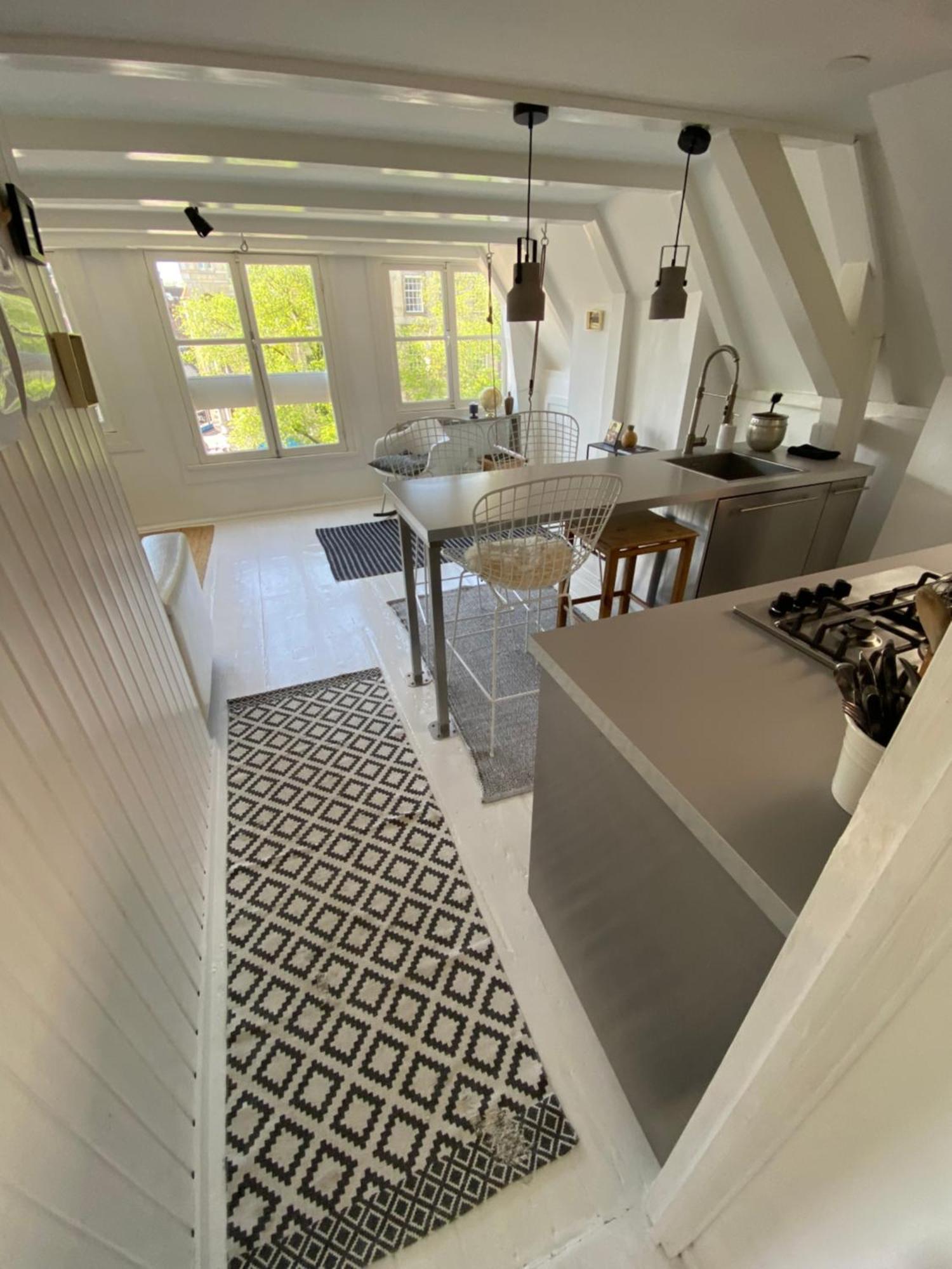 Two Bedroom Apartment In Historic Canalhouse From 1618 - City Centre Amesterdão Exterior foto